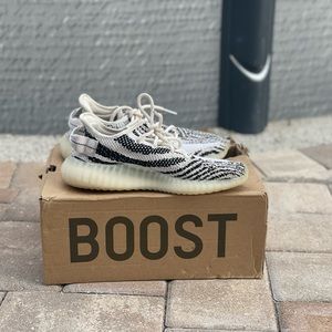 Yeezy Boost 350 v2 Zebra size 7